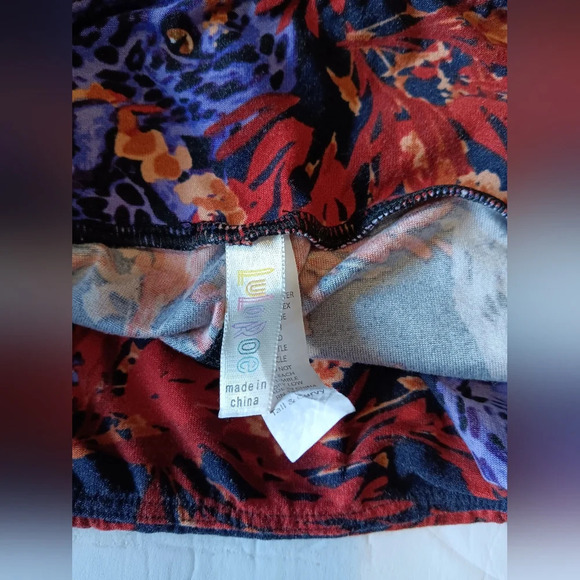 LuLaRoe Womens leggings tall and curvy purple cheetah - Picture 2 of 2